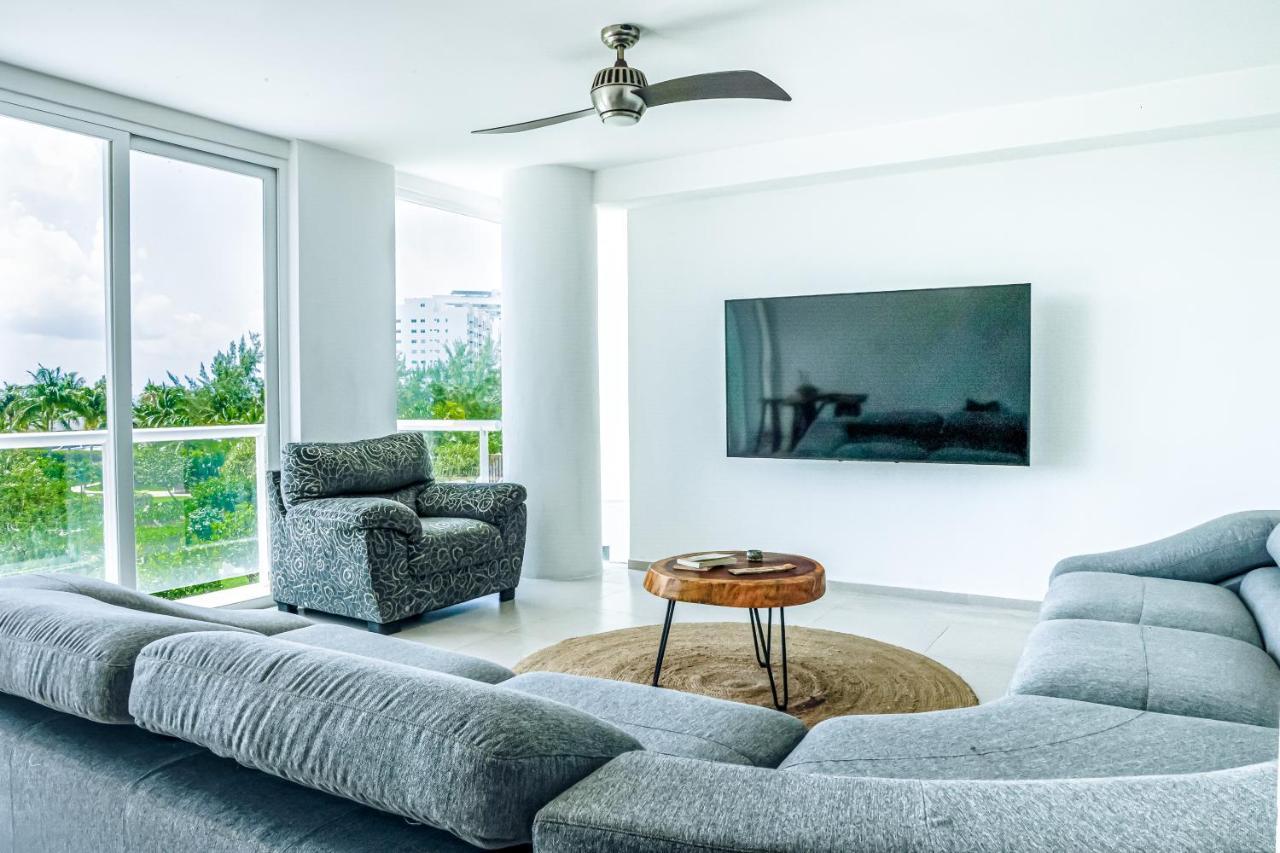 Beachfront Luxury Apartments Cancún Extérieur photo